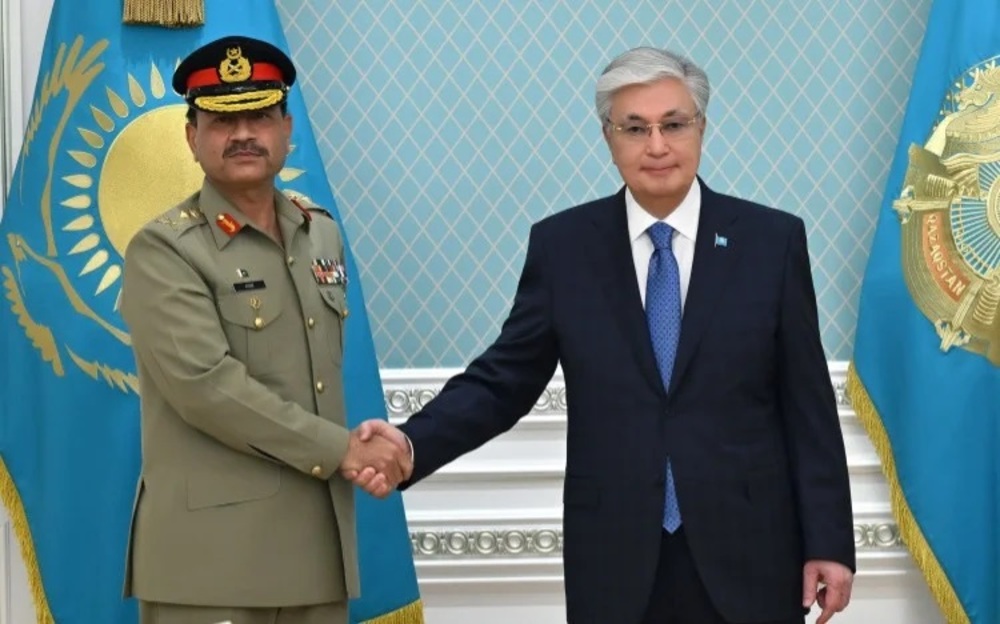 Казинформ: Президентът на Казахстан прие командващия Сухопътните войски на Пакистан