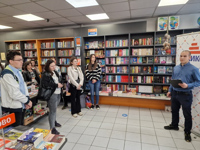 Студенти от Великотърновския университет отбелязаха Световния ден на книгата и авторското право с четене на три езика