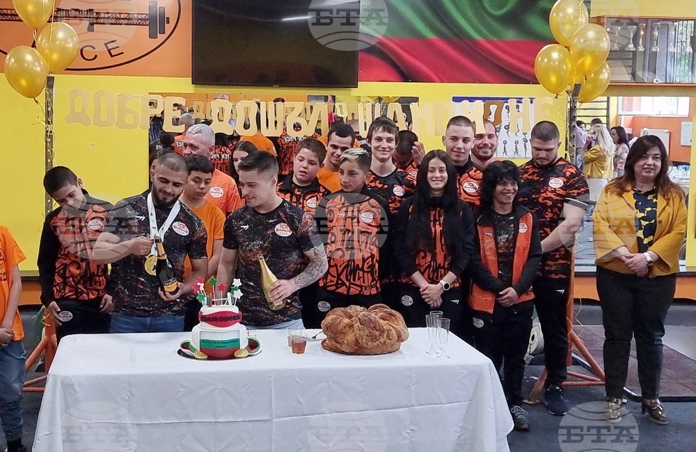 Русе - Ангел Русев - посрещане