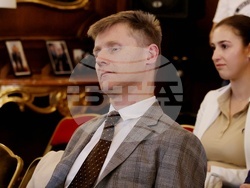 Посолство на Франция - професионално развитие на жените в България - изследване