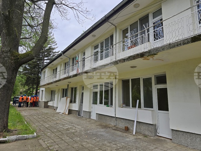 Започна обновяването и модернизацията на дома за стари хора във видинското село Кутово