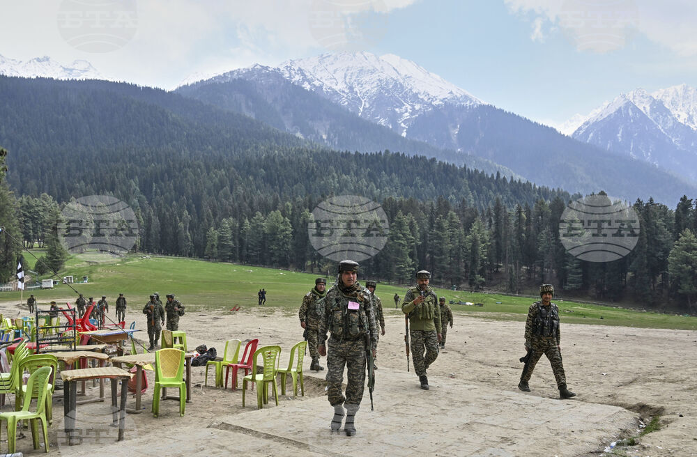 Индия спря действието на договор за водата с Пакистан и затваря основен граничен пункт след терористичната атака вчера в Кашмир