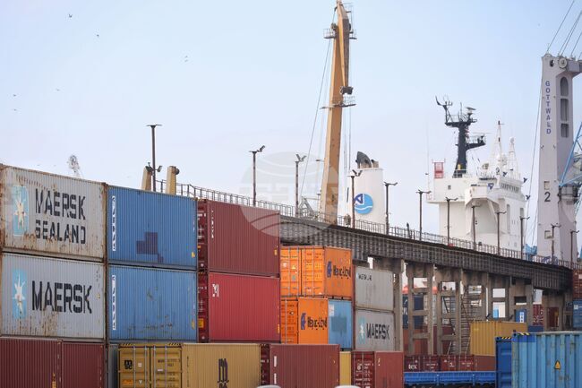 Exports of Goods from Bulgaria to Third Countries Down 5.7% in Q1 of 2025, Y/Y