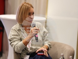 Дигитална сфера - медии  - форум - Катерина Удут