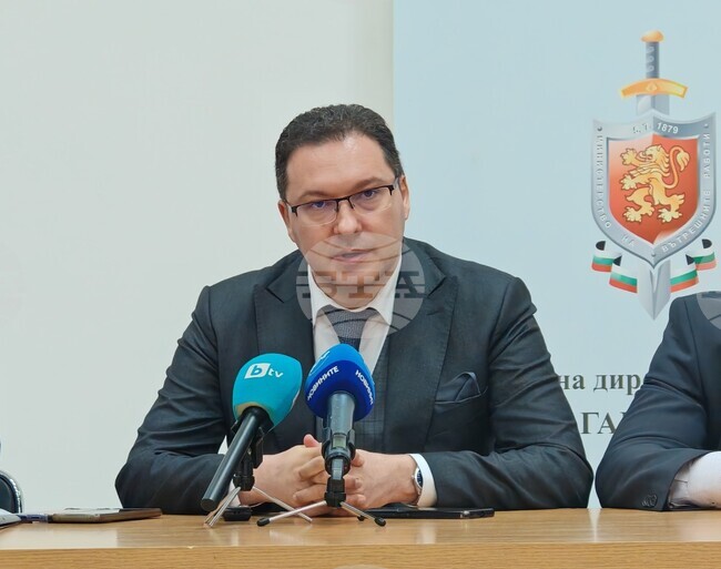 Ще работим за още по-добра ефективност в борбата с изпирането на пари, каза вътрешният министър Даниел Митов в Габрово