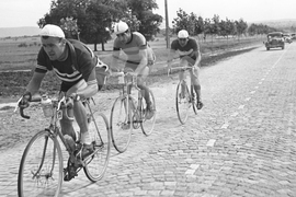 Боян Коцев - състезател по колоездене и треньор