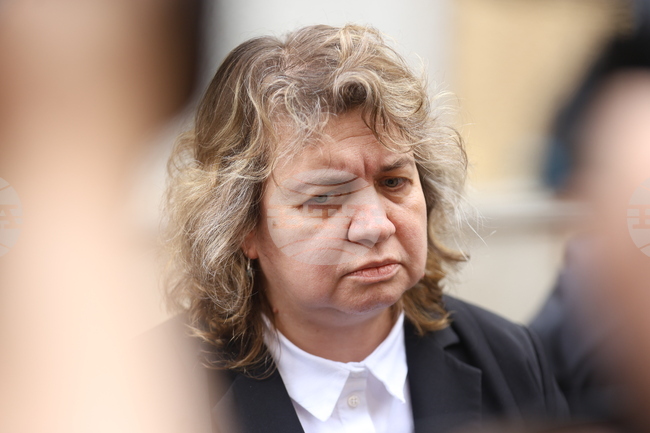  Отиде си една от най-изявените личности в БНТ с енциклопедични познания в японската и индийската култура, започнала професионалния си път в БТА, пише Наталия Киселова в съболезнователен адрес за Даниела Кънева