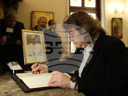 Апостолическа нунциатура - Наталия Киселова - съболезнователна книга