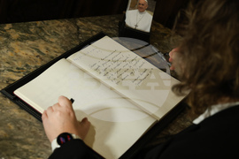 Апостолическа нунциатура - Наталия Киселова - съболезнователна книга