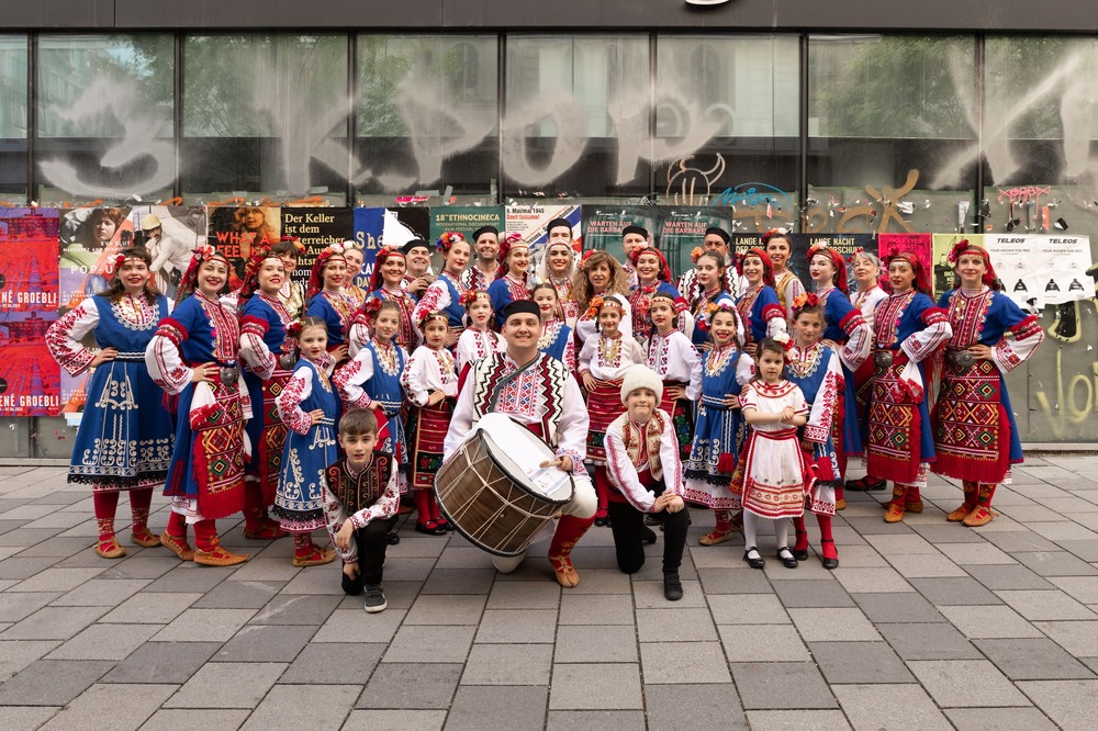 Танцова група „Пендари“ от Виена: Всичките ни участия по фестивали извън Австрия са запомнящи се