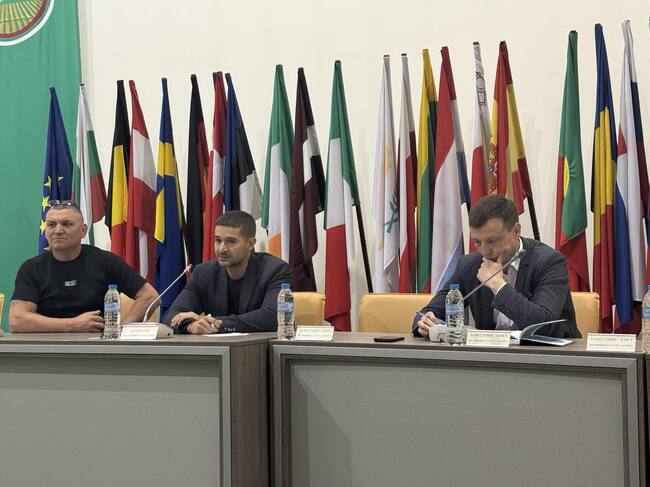 Община Стара Загора: Местните управници на 51 села ще участват в дискусията за новата методология на такса смет