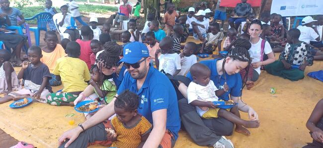 Студенти и преподаватели от Тракийския университет осъществиха благотворителна мисия в сиропиталище в Уганда