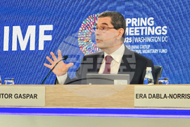 САЩ - Вашингтон - Международен валутен фонд - доклад „Фискален монитор“