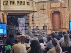 награди, Фонд на фондовете