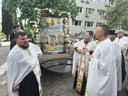 Сандански - чудотворна икона - посрещане