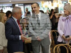 Клуб „Перото“ - награди „Рицар на книгата“