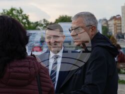 „Антарктическите хора - грижа за Земята" - изложба