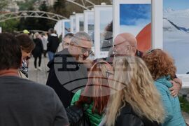 „Антарктическите хора - грижа за Земята" - изложба