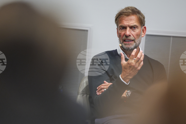 Юрген Клоп поздрави Ливърпул за титлата във Висшата лига