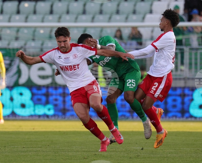 Ботев (Враца) победи ЦСКА 1948 като гост и се доближи на 4 точки от 14-ото място в Първа лига