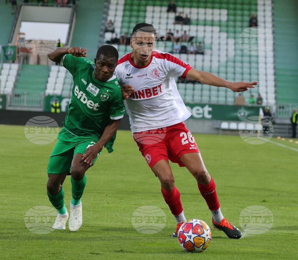 Разград - футбол - „Лудогорец“ - „Ботев“ Враца