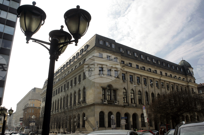 КЗК образува открито производство срещу "Български пощи" по жалба на "Виваком"