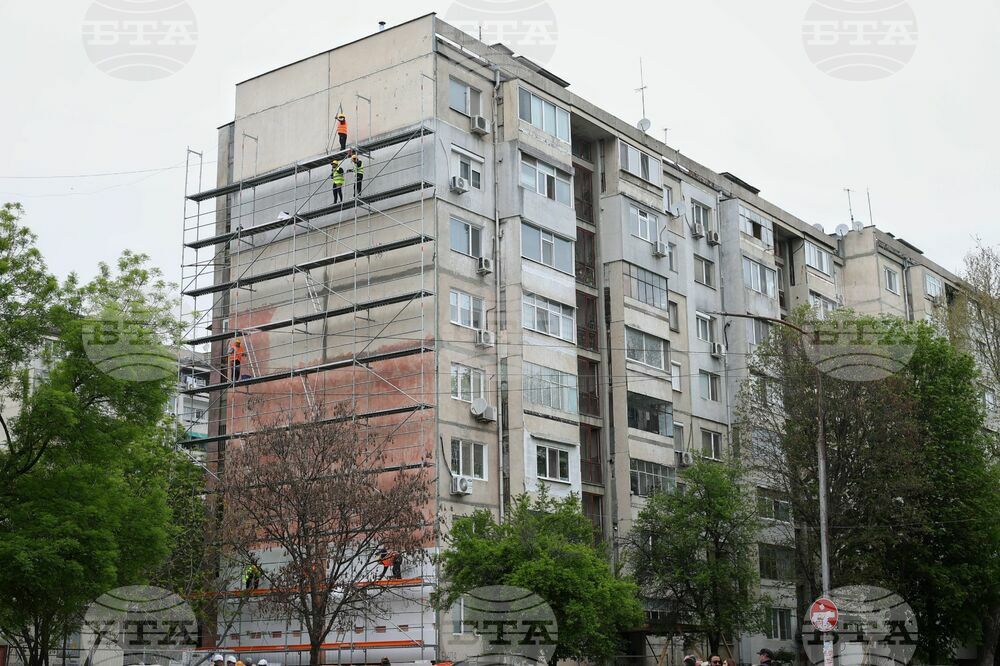 Бургас - Росен Желязков - начало на кампания за саниране на сгради