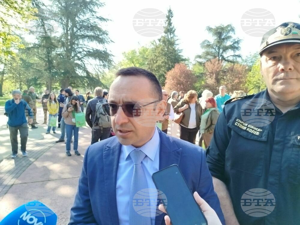 На четири хеликоптера ще разчитат през пожароопасния сезон огнеборците, каза в Казанлък гл. комисар Александър Джартов