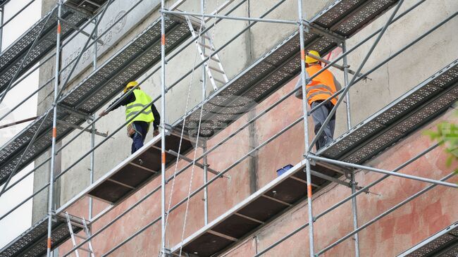 В Ямбол се санират 11 жилищни блока, предстои да започне обновяване на още седем, съобщи кметът Валентин Ревански