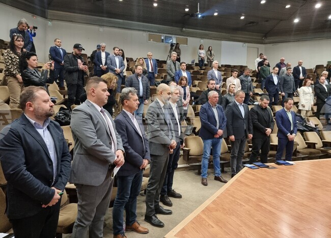 Общинските съветници във Варна почетоха жертвите на геноцида срещу арменците 