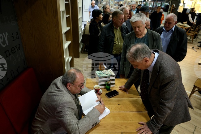 Книга - Дневници и спомени на един дълго задържал се посланик" - представяне