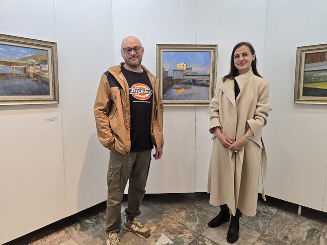 Изложбата „Ловеч - портрет на един град“ на Румен Георгиев представя града като жив организъм