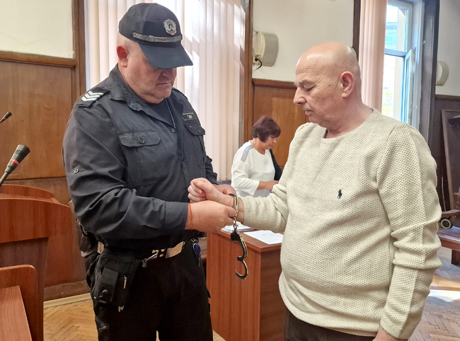 Окръжен съд – Хасково прекрати и върна на прокуратурата делото срещу шофьор, причинил смърт на пътя след употреба на алкохол