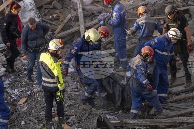 Осем души са загинали при руската атака срещу Киев, уточни кметът Виталий Кличко