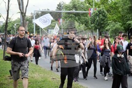 Сърбия - протест - гимназисти