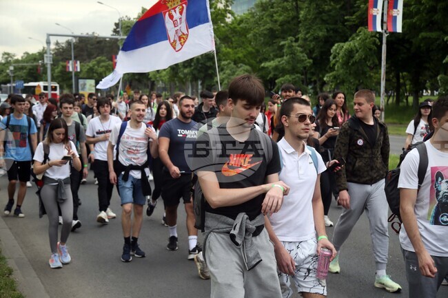 Сърбия - протест - гимназисти