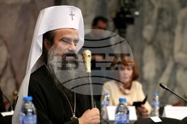 Дискусия - добродетели и религии в българските училища