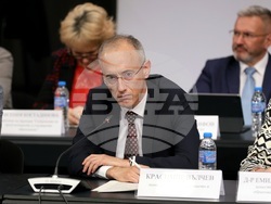 Дискусия - добродетели и религии в българските училища