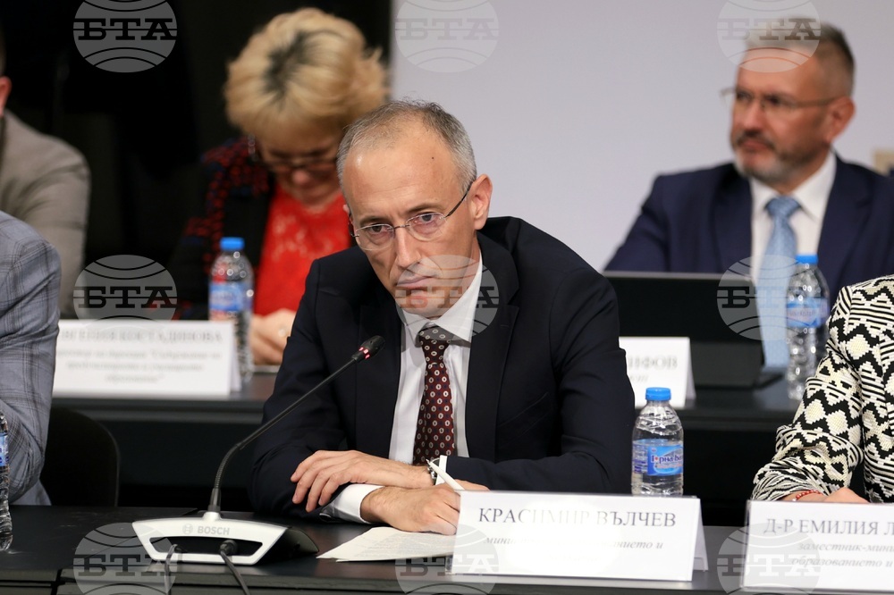 Education Minister Оpens Discussion on Study of Religions in Bulgarian Schools