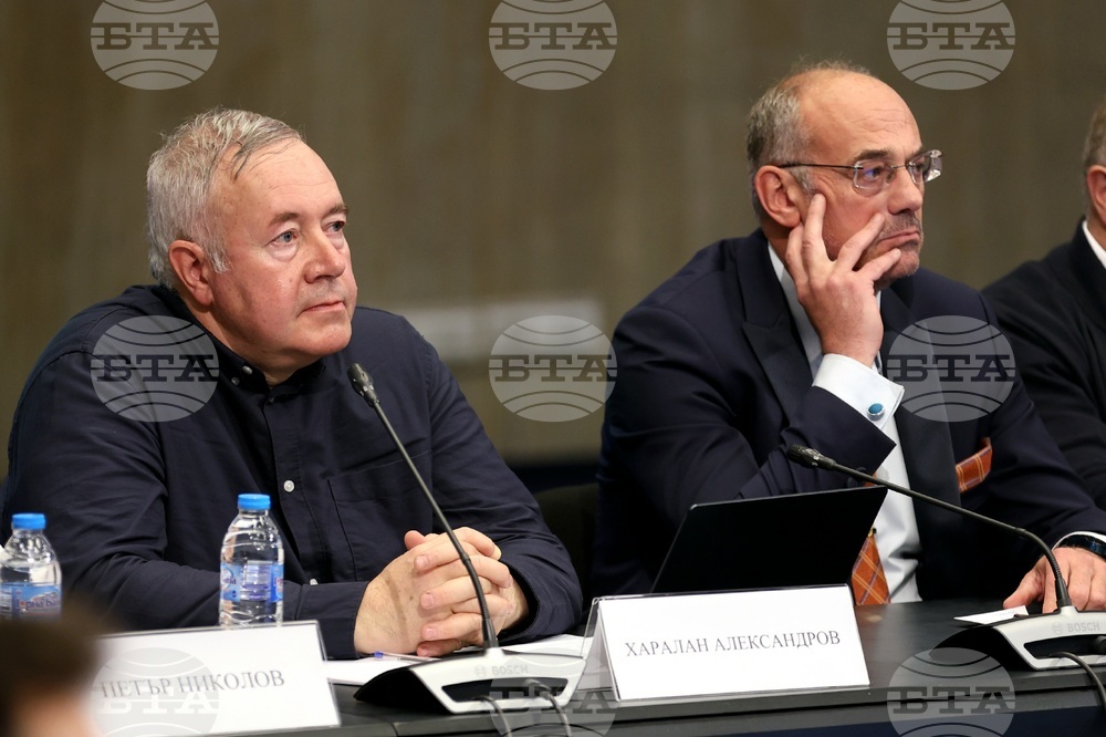 Дискусия - добродетели и религии в българските училища