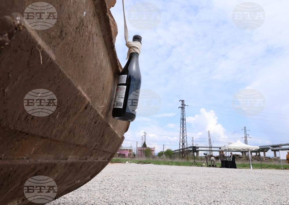 Село Волуяк - Гроздан Караджов - Мултимодална логистична платформа София-Запад - строителство