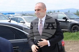 Село Волуяк - Гроздан Караджов - Мултимодална логистична платформа София-Запад - строителство