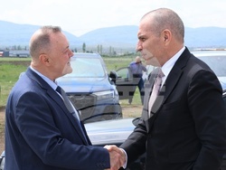 Село Волуяк - Гроздан Караджов - Мултимодална логистична платформа София-Запад - строителство