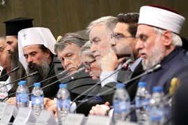 Дискусия - добродетели и религии в българските училища