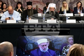 Дискусия - добродетели и религии в българските училища