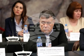 Дискусия - добродетели и религии в българските училища