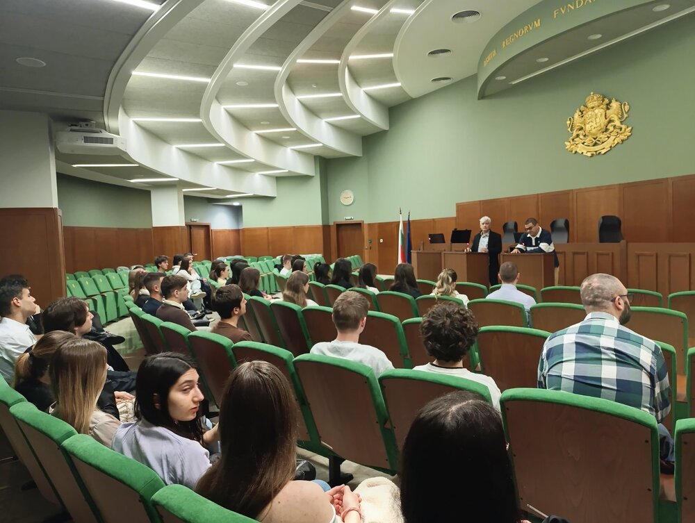 ПРБ: Ден на отворени врати за ученици от две столични гимназии организираха ВКП, НСлС и СРП