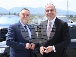 Село Волуяк - Гроздан Караджов - Мултимодална логистична платформа София-Запад - строителство