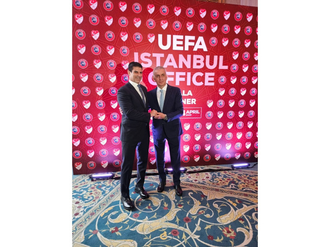 Президентът на БФС Георги Иванов присъства на отриването на новия офис на УЕФА в Истанбул
