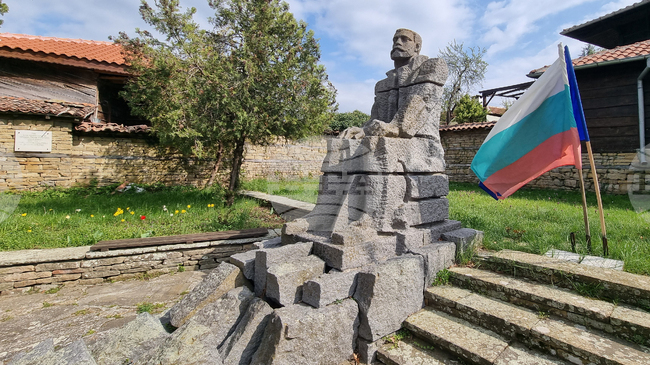 Национален ученически конкурс за есе ще има в рамките на Осмите четения, посветени на Захарий Стоянов